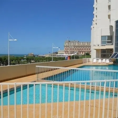 En Centre-ville Avec Piscine Proche Grande - Fr-1-3-410 * Μπιαρίτζ